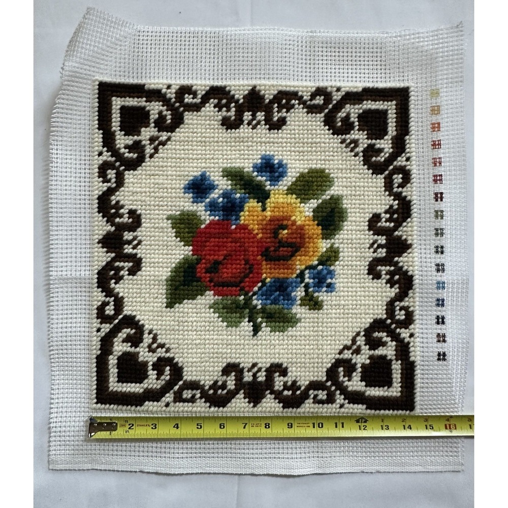 Vintage Scandinavian Folk Art Needlepoint Floral‎ Panel Cottagecore Textile (L)